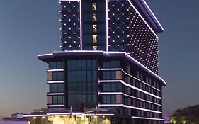 Golden Tulip Istanbul Bayrampasa